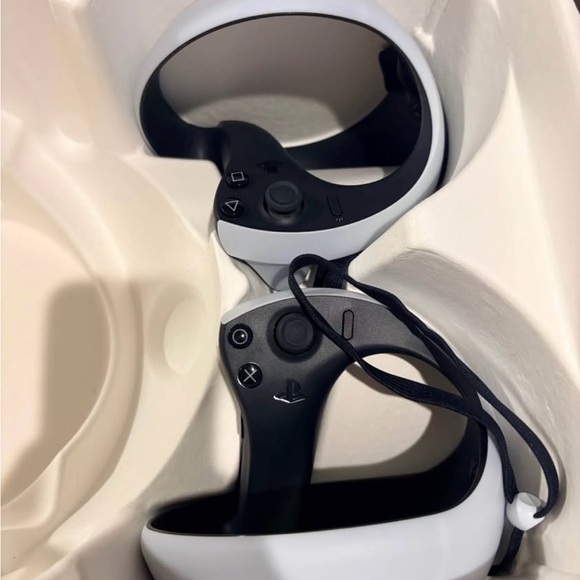 White Play Station Virtual Reality